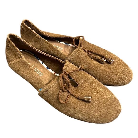 Toms Shoes - TOMS Suede Loafers Woman’s Size 8.5 Tan Kelli Tasseled Hippie Bohemian Flats